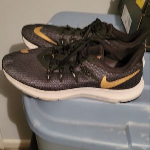 Ladies Nike Sneakers